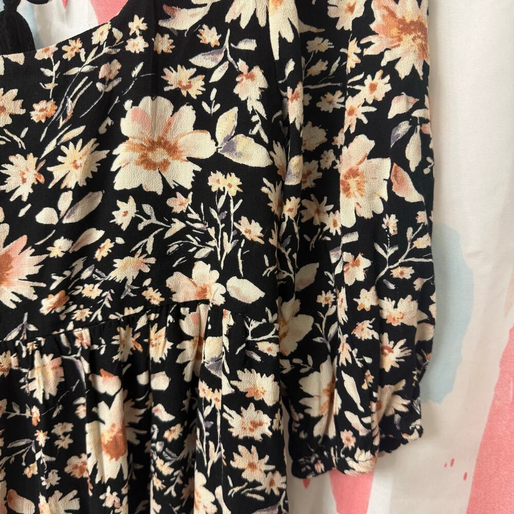 American Eagle Black Floral Babydoll Puff Sleeve Low Back Mini Dress Size XS - Picture 5 of 10